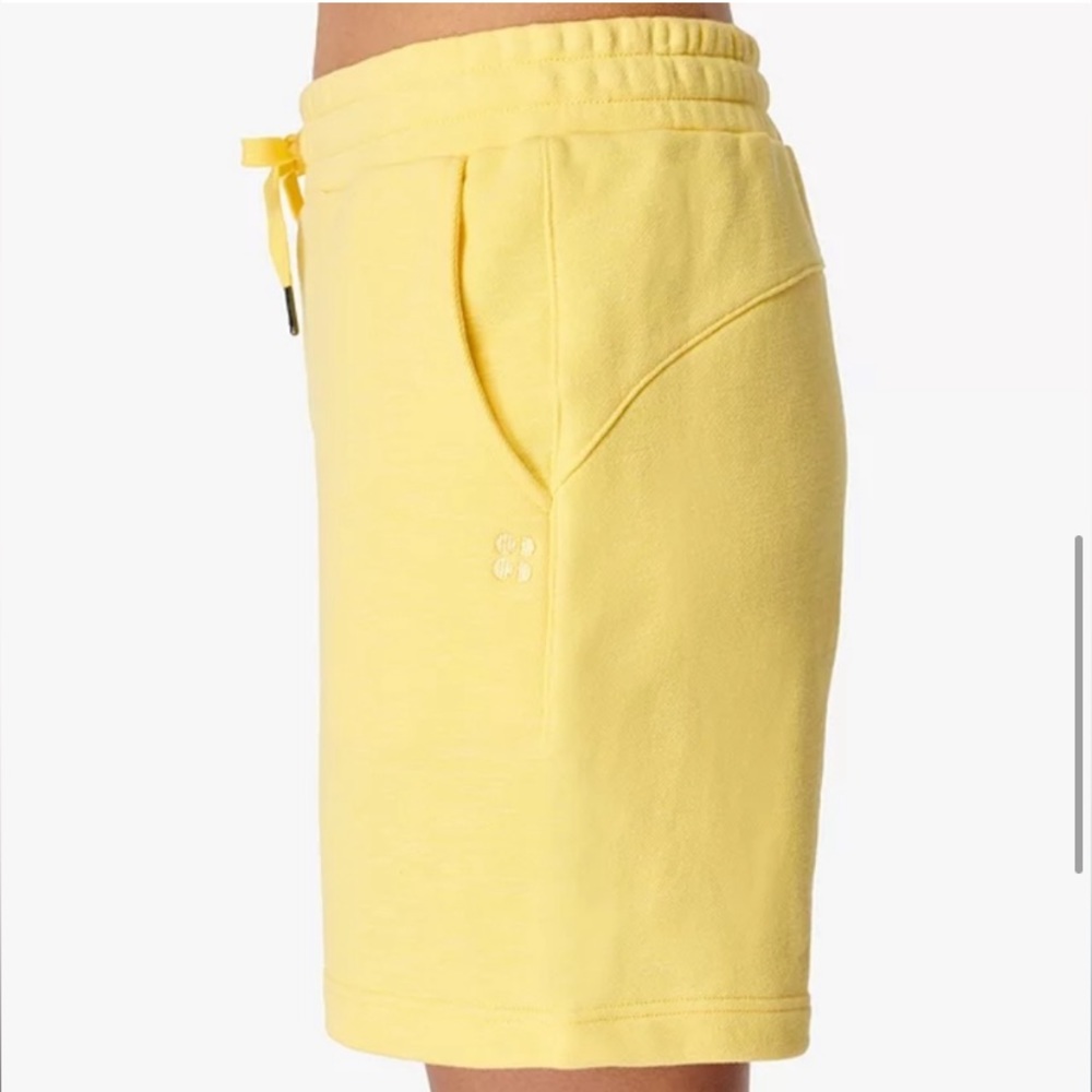 ❤️… Sweaty Betty Yellow Shorts